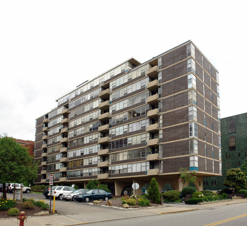 Neville House in Pittsburgh, PA - Building Photo