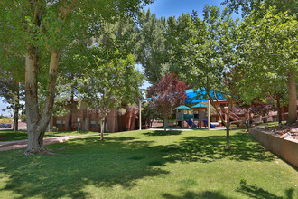 Highland Woods Apartments in Sierra Vista, AZ - Building Photo - Building Photo