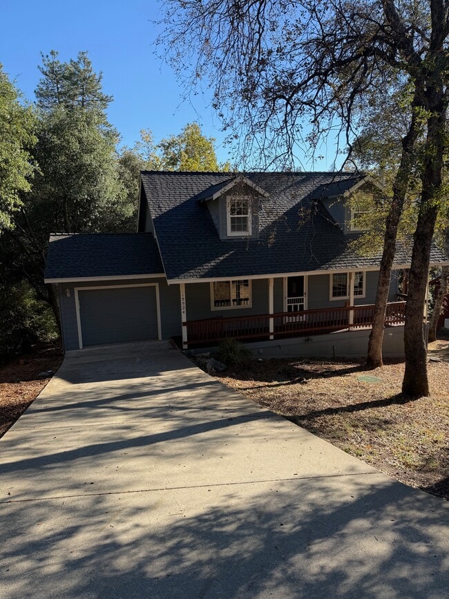 property at 15524 Buena Vista Avenida