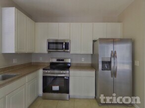 10314 Goldenbrook Way in Tampa, FL - Building Photo - Building Photo