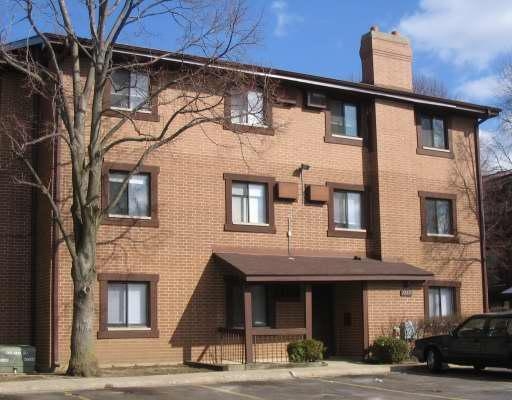 Palatine Square in Palatine, IL - Building Photo