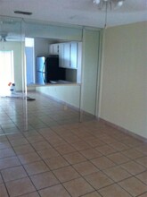 9462 Palm Cir S in Pembroke Pines, FL - Building Photo - Building Photo