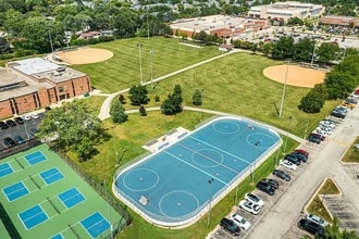 220 S Roselle Rd, Unit 220-27 in Schaumburg, IL - Building Photo - Building Photo