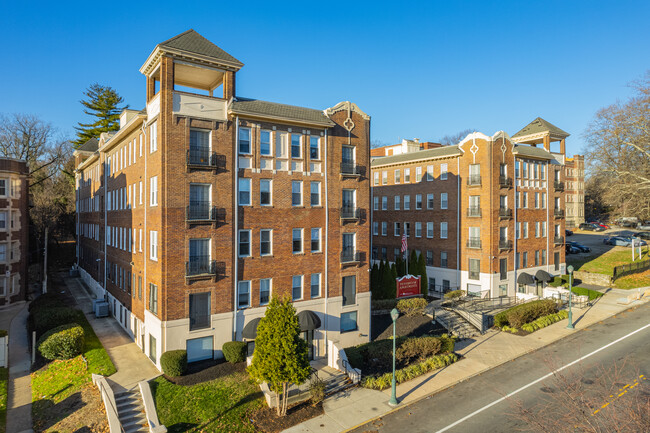 Pennbrook Apartments in Philadelphia, PA - Foto de edificio - Building Photo