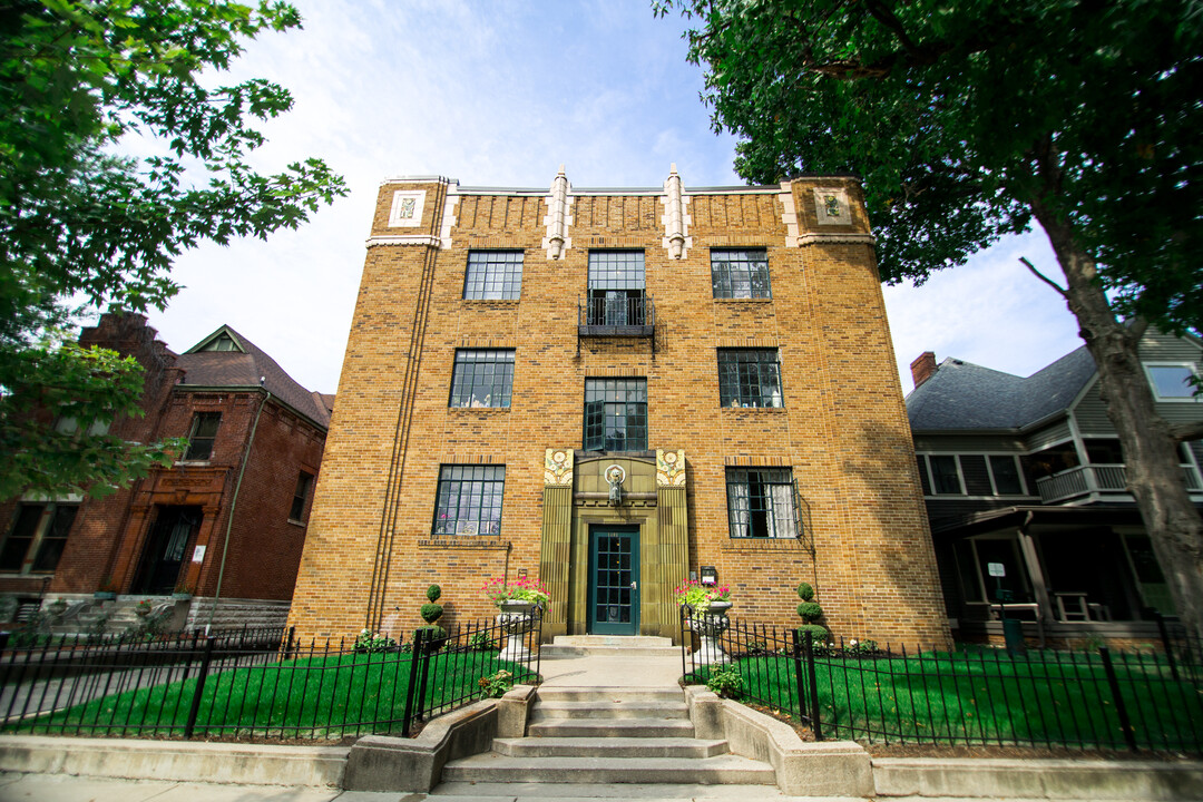 Traymore Apartments in Indianapolis, IN - Foto de edificio