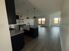 1249 Eagle Mountain Dr in Dallas, TX - Building Photo - Building Photo