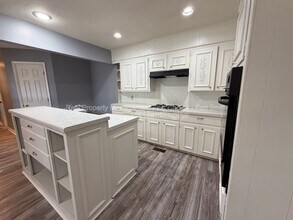 1901 S 72nd St in Fort Smith, AR - Foto de edificio - Building Photo