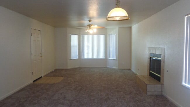 property at 1047-1049 Gilliland Dr