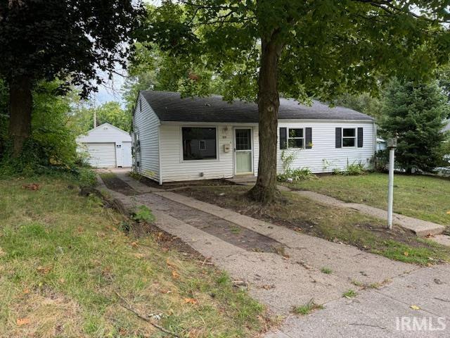 919 Lancaster Dr in South Bend, IN - Building Photo