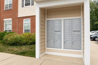 Charleston Ridge Apartments in Mechanicsville, VA - Building Photo - Building Photo