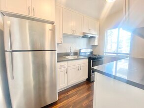 5555 Carlton Way in Los Angeles, CA - Building Photo - Building Photo
