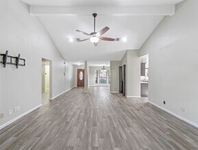 2304 Colleen Dr in Pearland, TX - Building Photo - Building Photo