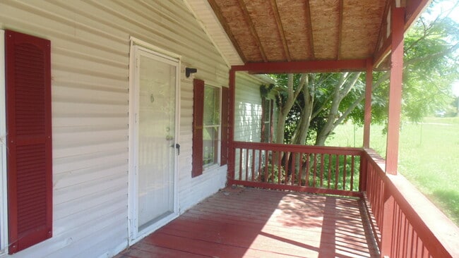 1430 Hammerhill Rd in Athens, TN - Building Photo - Building Photo