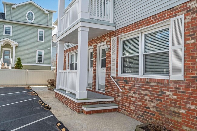 9506 Ventnor Ave in Margate City, NJ - Foto de edificio - Building Photo