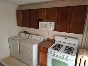 1243 Broadway in Menands, NY - Building Photo - Building Photo
