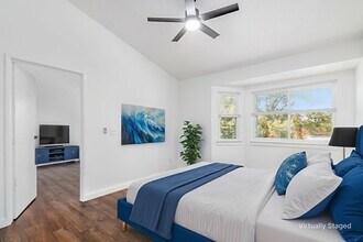 Beautifully Updated East Side Flats! in Columbus, OH - Building Photo - Building Photo