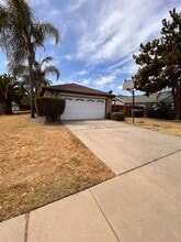 1201 S E St in Tulare, CA - Building Photo - Building Photo
