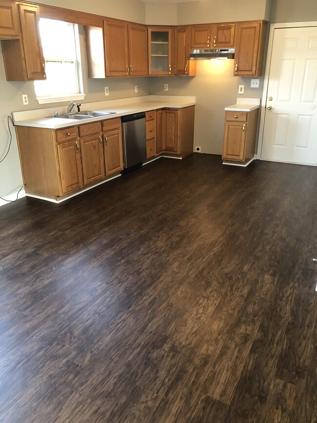 property at 576 Circle Valley Dr