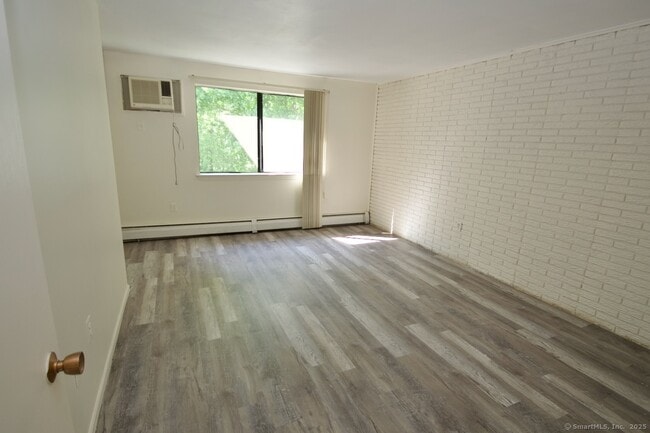 839 Blackstone Vlg in Meriden, CT - Building Photo - Building Photo