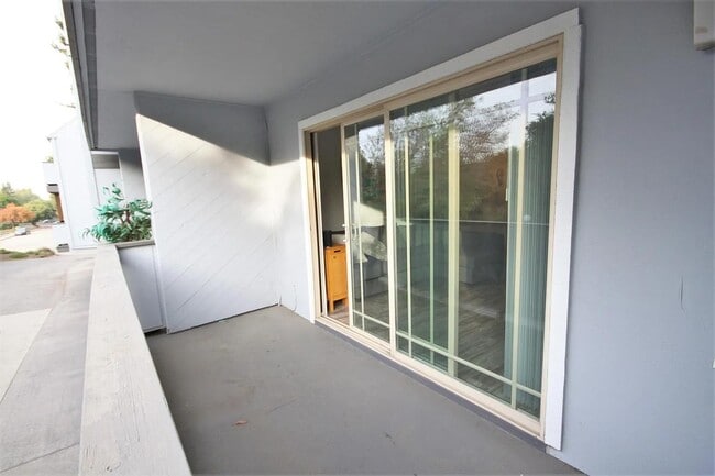 650 Alamo Ct in Mountain View, CA - Building Photo - Building Photo