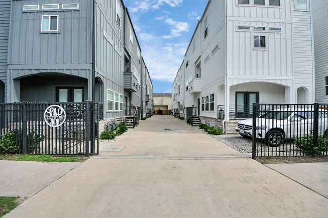 1223 W 16th St in Houston, TX - Building Photo - Building Photo