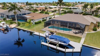 1811 SE 37th Terrace in Cape Coral, FL - Foto de edificio - Building Photo