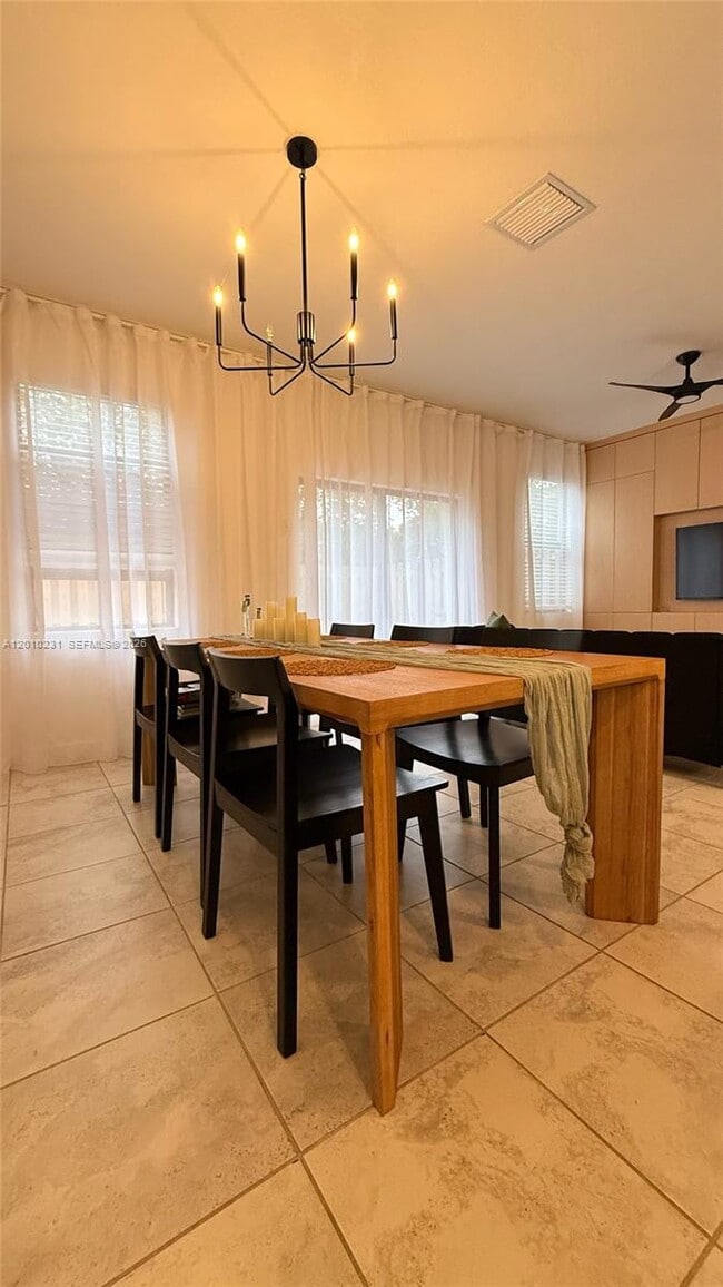 20761 NE 2nd Ct in North Miami Beach, FL - Building Photo - Building Photo