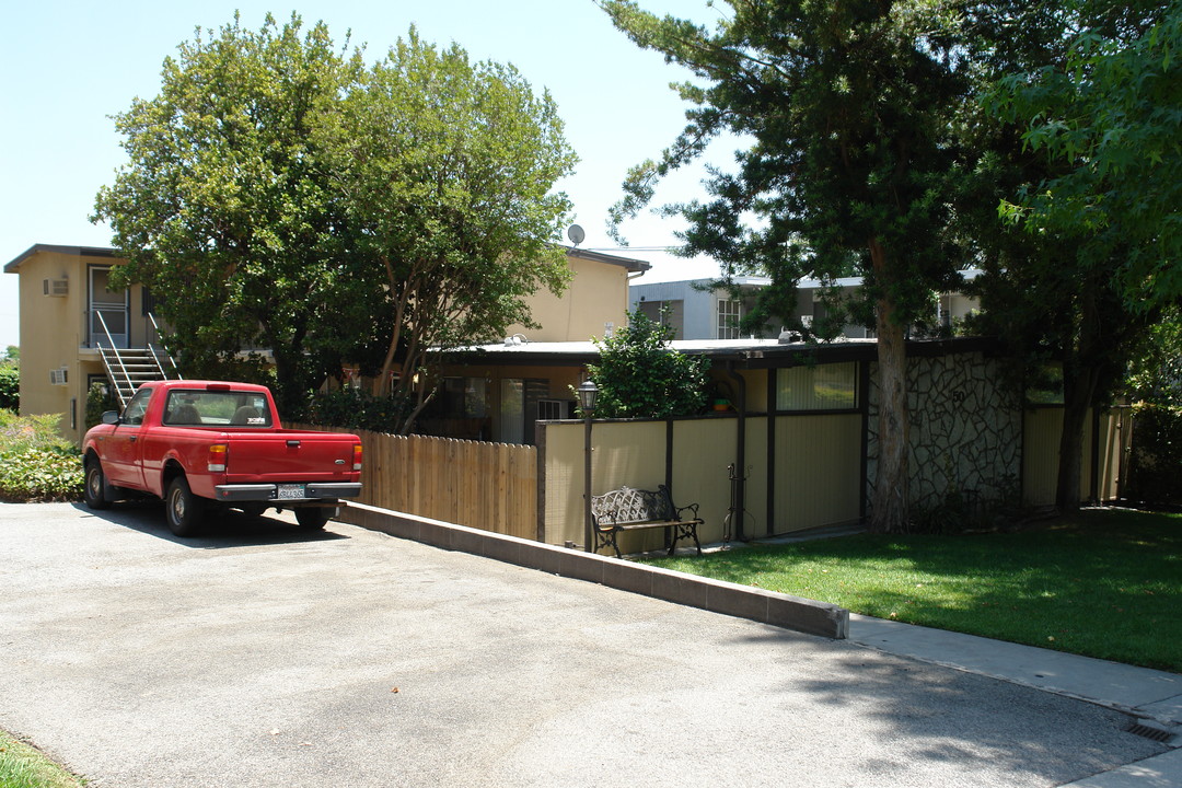 50 Auburn Ave in Sierra Madre, CA - Building Photo