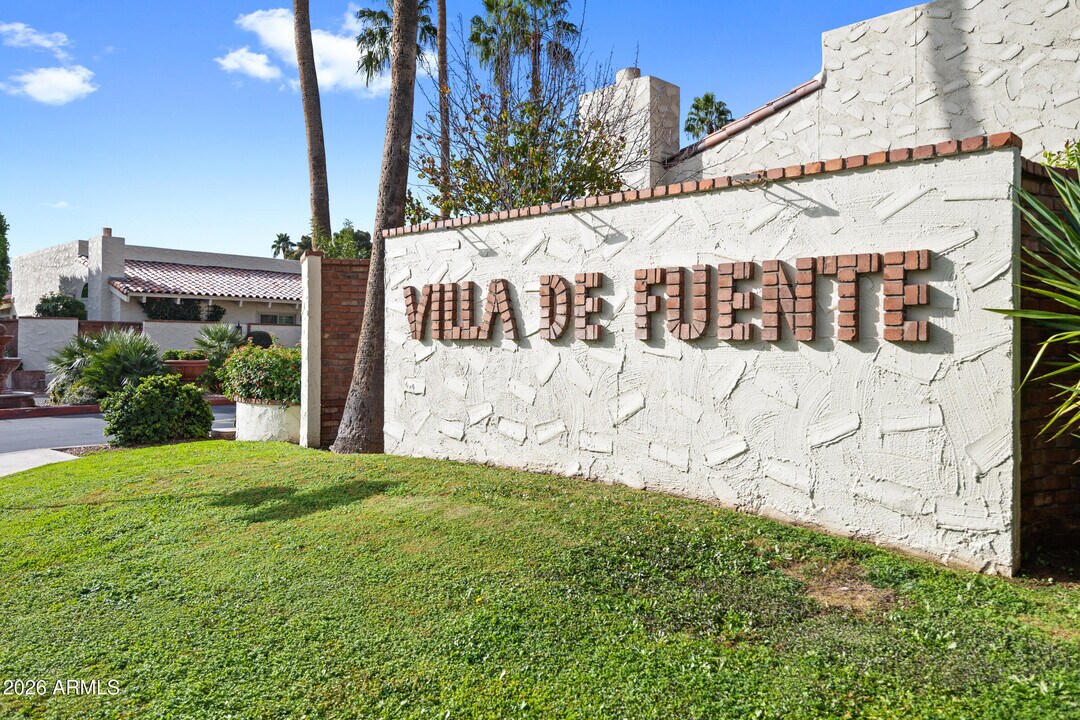 7118 E Buena Terra Way in Paradise Valley, AZ - Building Photo