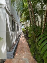 1616 Michigan Ave in Miami Beach, FL - Building Photo - Building Photo