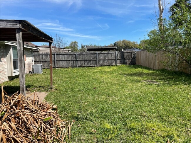 property at 16619 La Gloria Dr