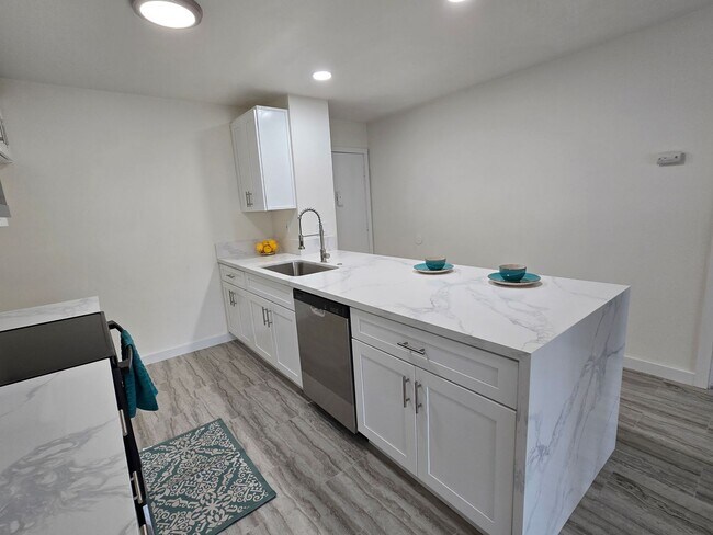 1544 E Quincy Ave-Unit -A-07 in Orange, CA - Building Photo - Building Photo