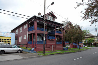 1711-1725 SE 12th Ave in Portland, OR - Building Photo - Building Photo