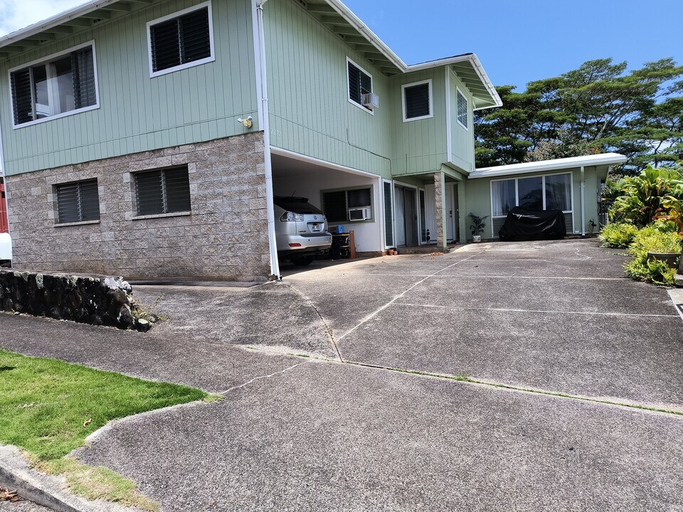 2277 Aumakua St, Unit Studio in Pearl City, HI - Foto de edificio