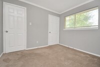 8622 Elbert St photo'