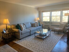 415 Claremont Ave in Montclair, NJ - Building Photo - Building Photo