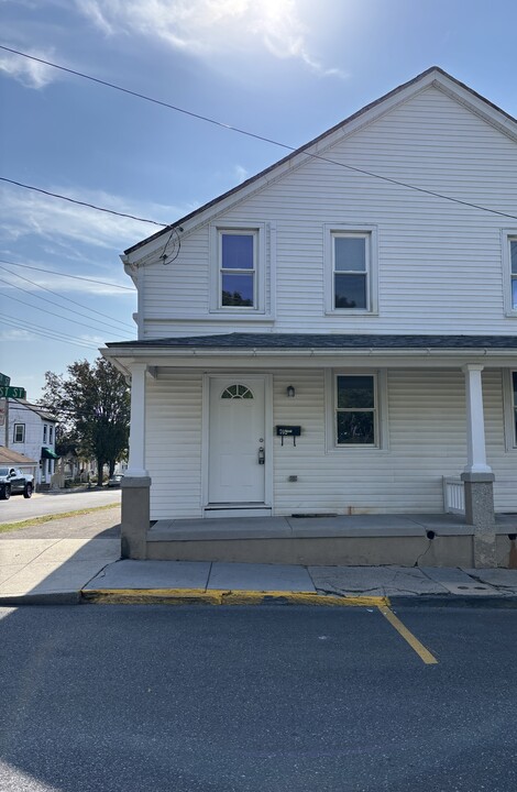 702 Locust St in Lebanon, PA - Foto de edificio