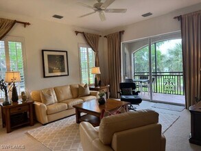 9142 Cherry Oaks Ln in Naples, FL - Building Photo - Building Photo