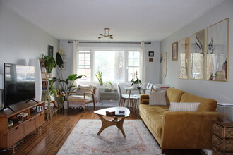 270 Main St, Unit 22 in North Reading, MA - Foto de edificio - Building Photo