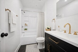 236 Harvey St, Unit 334B in Philadelphia, PA - Foto de edificio - Building Photo