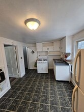 3664 W 48th St in Cleveland, OH - Building Photo - Building Photo