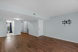 44 Knollwood Cir in Savannah, GA - Building Photo - Building Photo