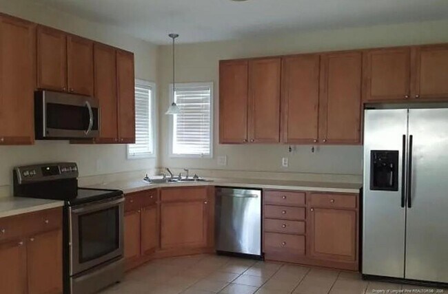 8721 Looking Glass Rd in Linden, NC - Building Photo - Building Photo