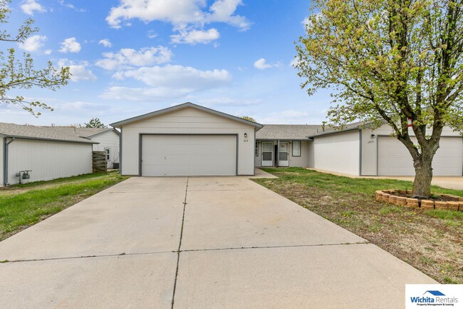 313 N Zachary Dr in Derby, KS - Building Photo - Building Photo