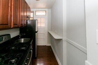 547 W Surf St in Chicago, IL - Building Photo - Building Photo