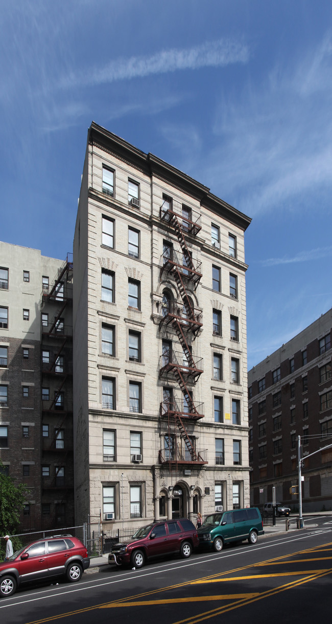 795 St Nicholas Ave in New York, NY - Building Photo - Building Photo