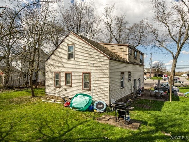 8521 Sheridan Dr in Buffalo, NY - Building Photo - Building Photo