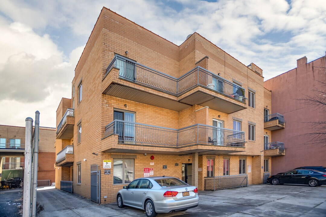 187 Bay 19th St in Brooklyn, NY - Building Photo