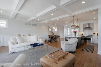 41 Washington Ave in Rumson, NJ - Building Photo - Building Photo
