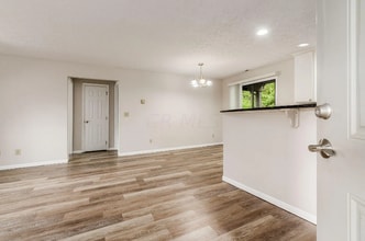 5340 Darlington Rd in Columbus, OH - Foto de edificio - Building Photo